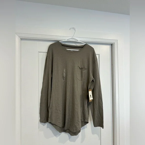 Essentials long sleeve - Picture 2 of 2